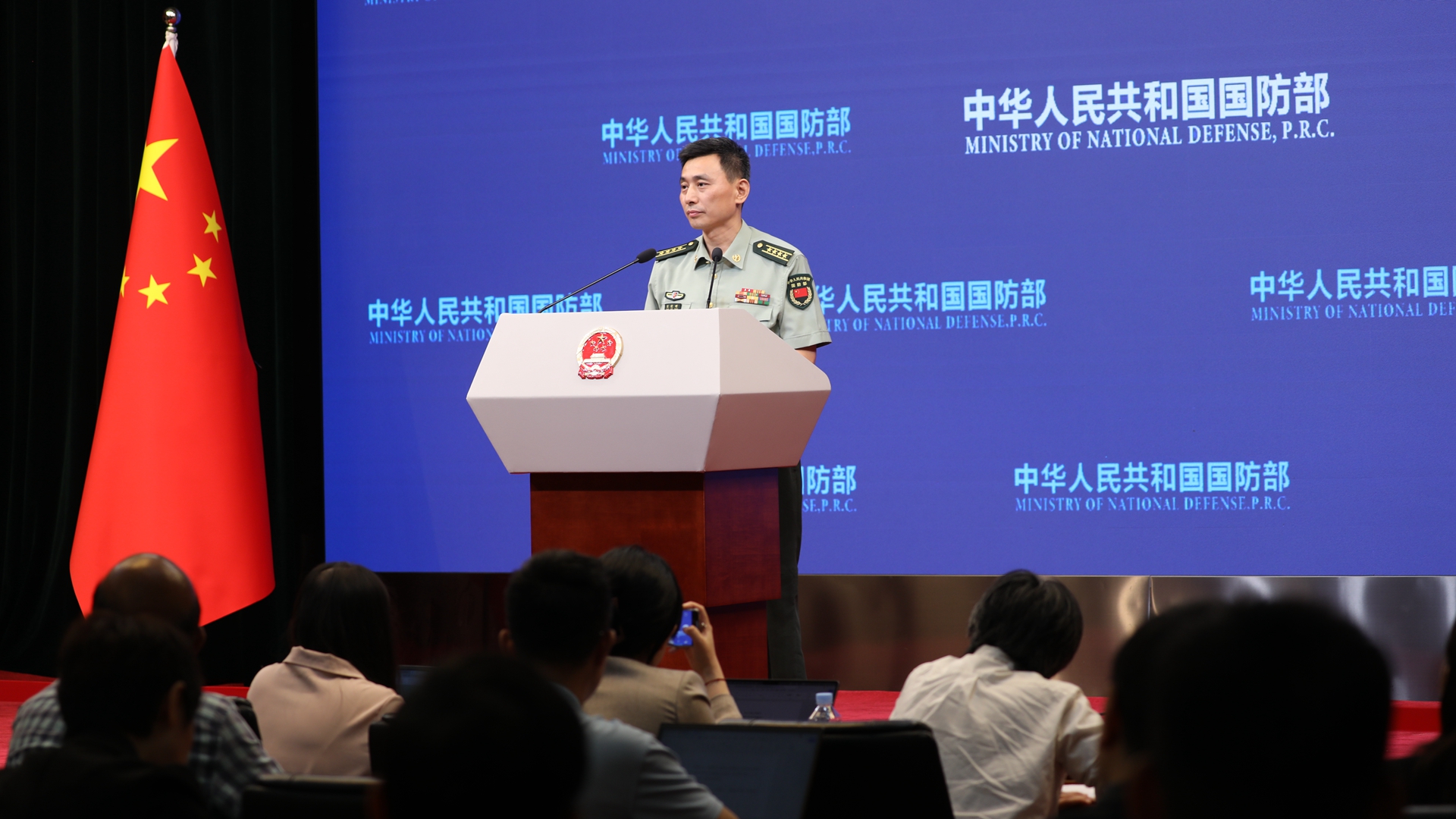 中方演练收复台湾？赖清德想逃？国防部：“台独”首恶无处可逃图片